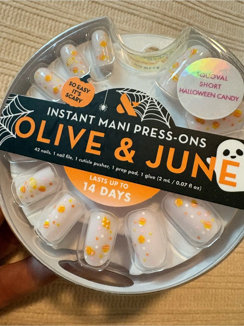 Olive & June Instant Mani Press-On Nails Candy Corn Design Halloween Candy
